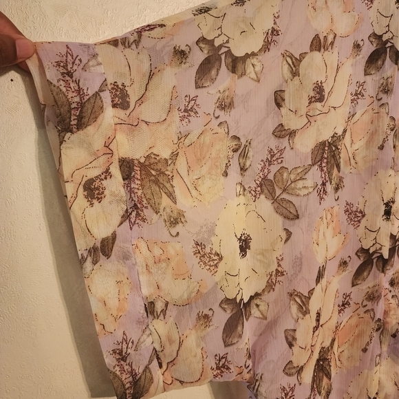Steve Madden Long Sheer Lavender Floral Kimono Cardigan w/ Pockets One Size NWT - Picture 2 of 12